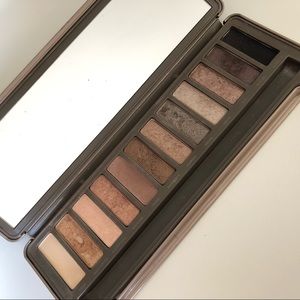 🚫SOLD Ⓜ️ercari Urban Decay Naked 2 Palette